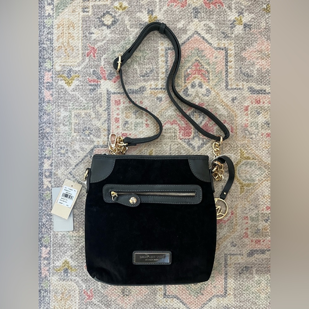 NWT. Andrew Marc crossbody.